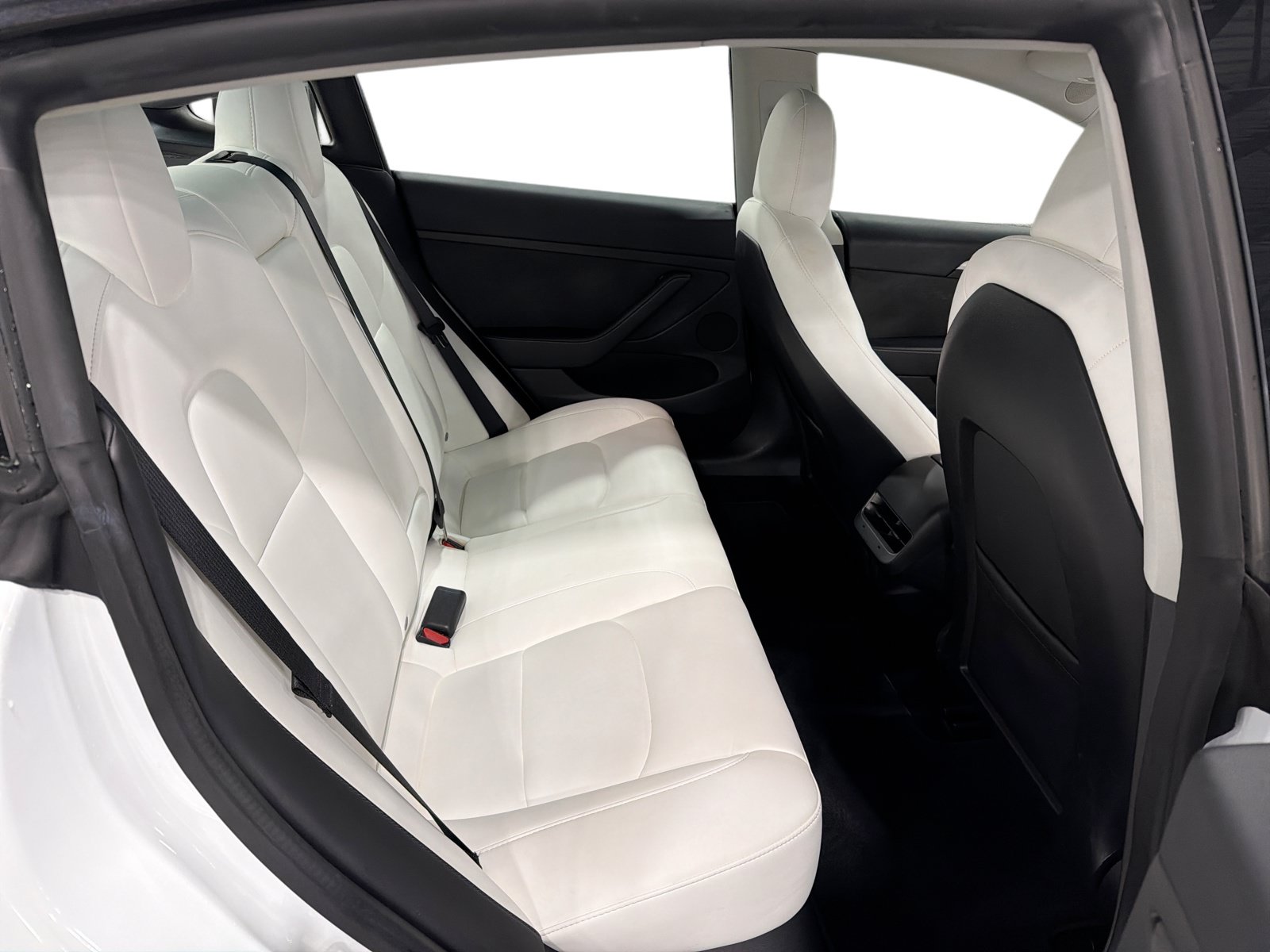 Certified 2022 Tesla Model 3 Long Range AWD/4WD image 11