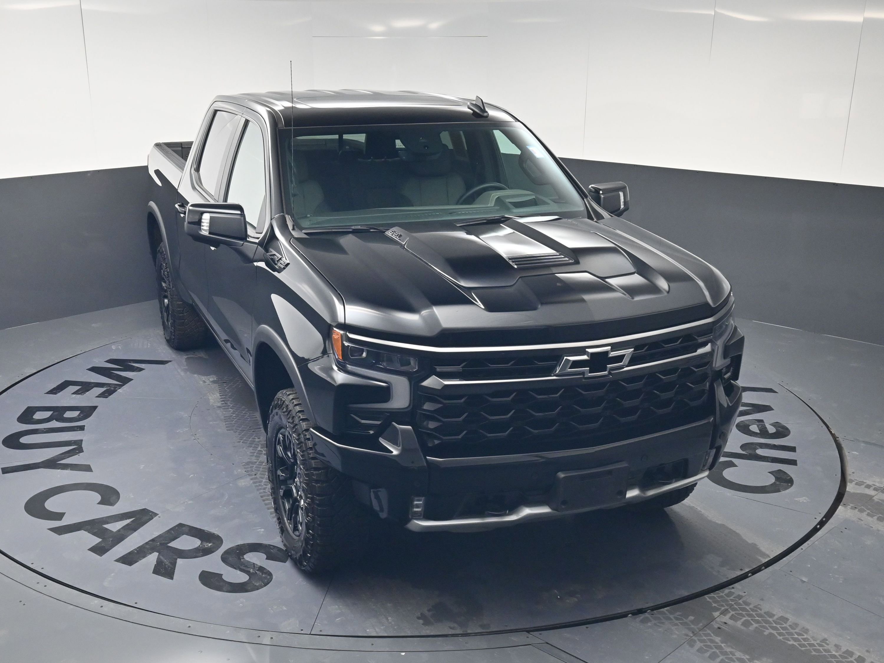 Certified 2025 Chevrolet Silverado 1500 ZR2 w/ Technology Package image 32