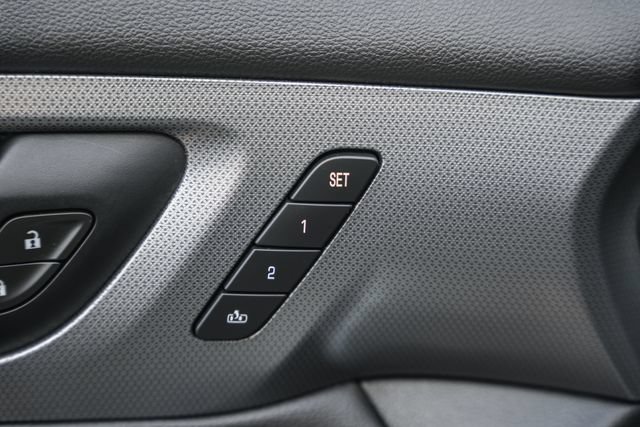 Used 2020 Chevrolet Traverse Premier w/ Redline Edition FWD image 40