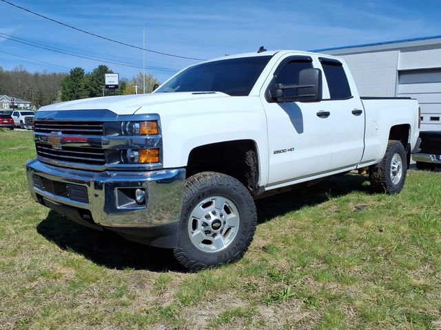 Used 2015 Chevrolet Silverado 2500 LT w/ LT Convenience Package AWD/4WD image 3