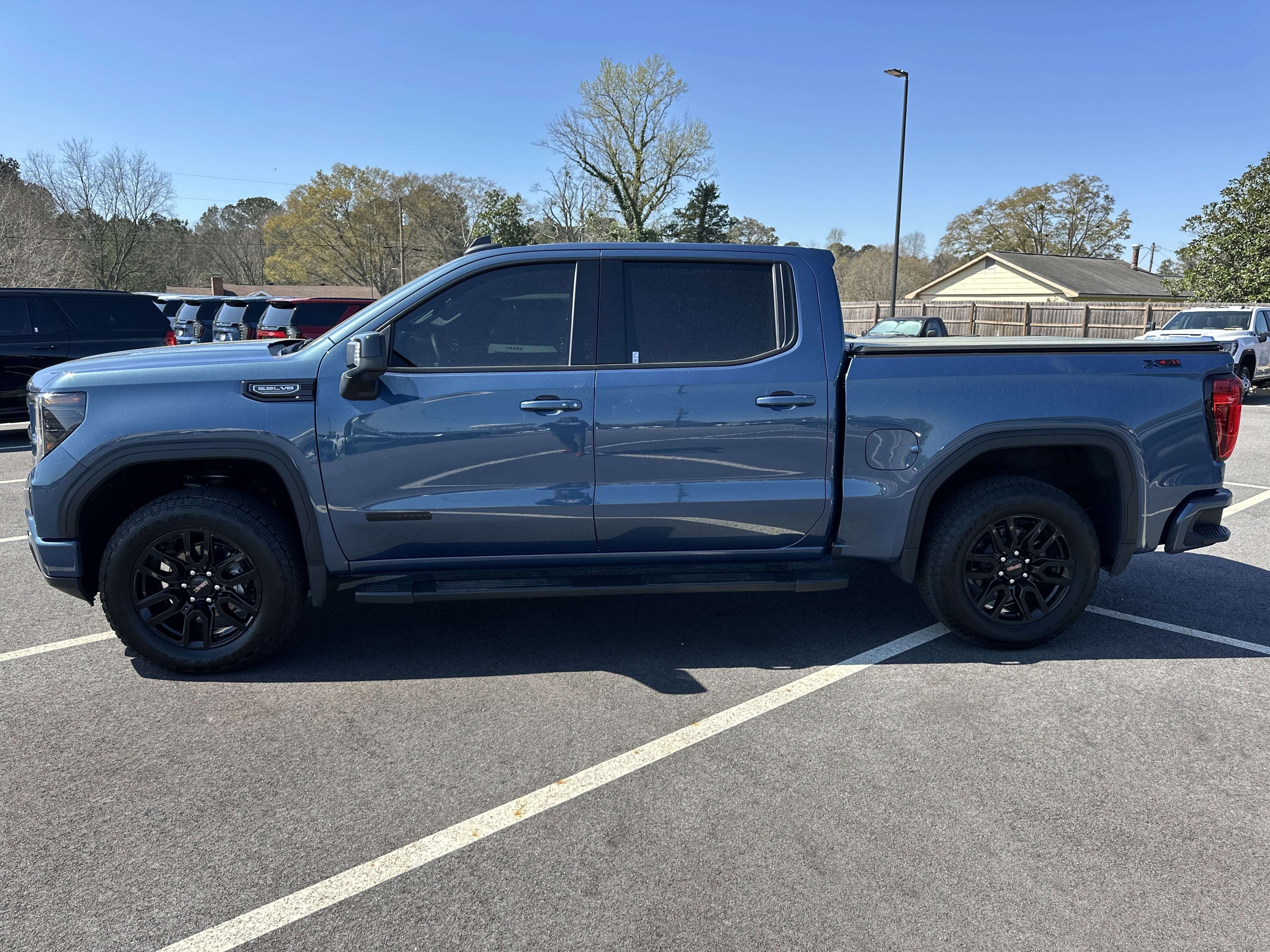 Certified 2025 GMC Sierra 1500 Elevation w/ Elevation Premium Package image 9