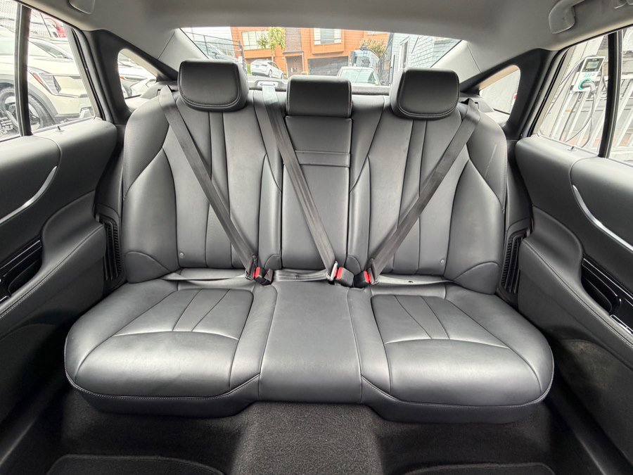 Used 2023 Toyota Mirai w/ Advanced Technology Package RWD image 39