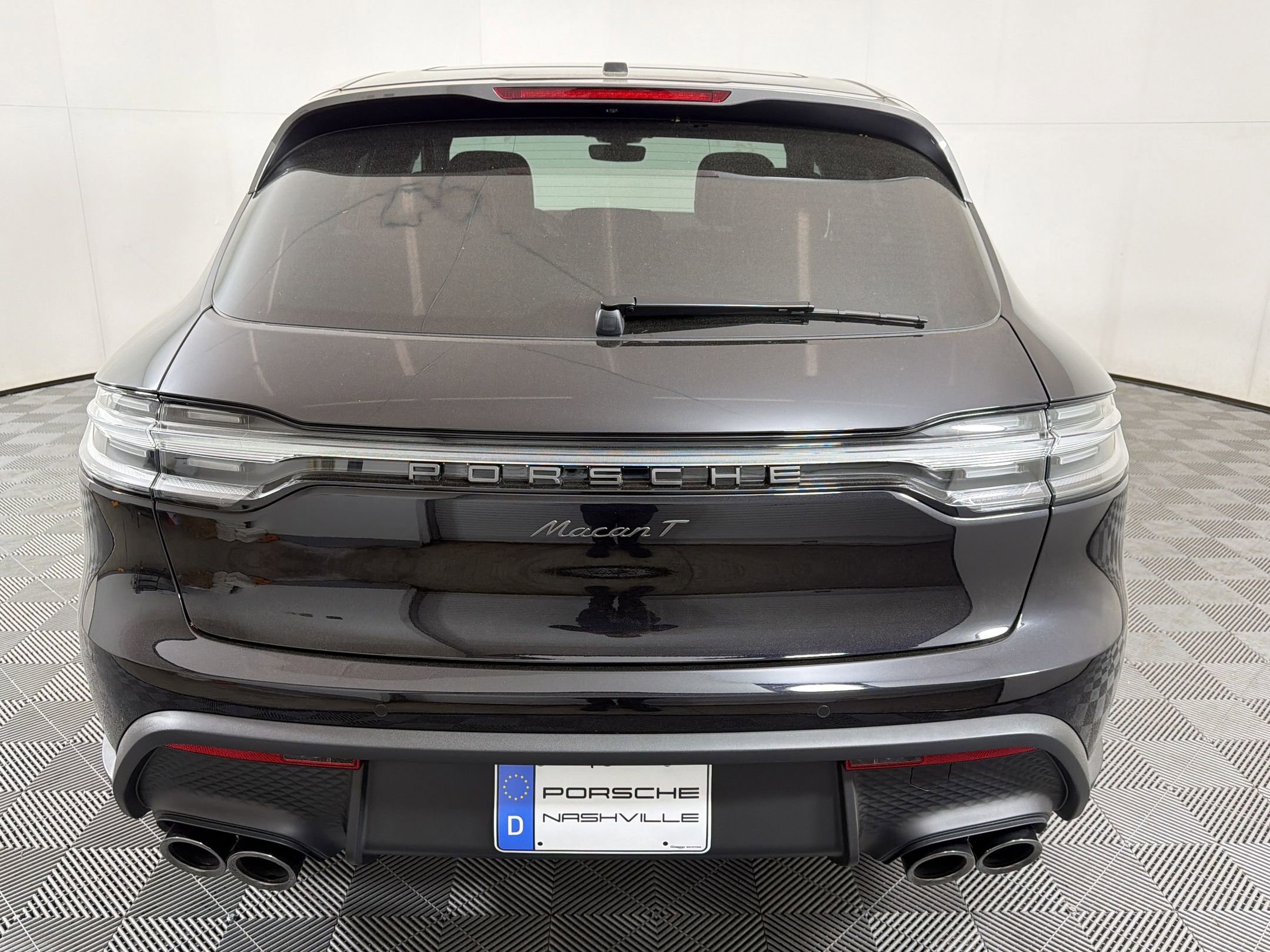 Used 2026 Porsche Macan Turbo AWD/4WD image 11