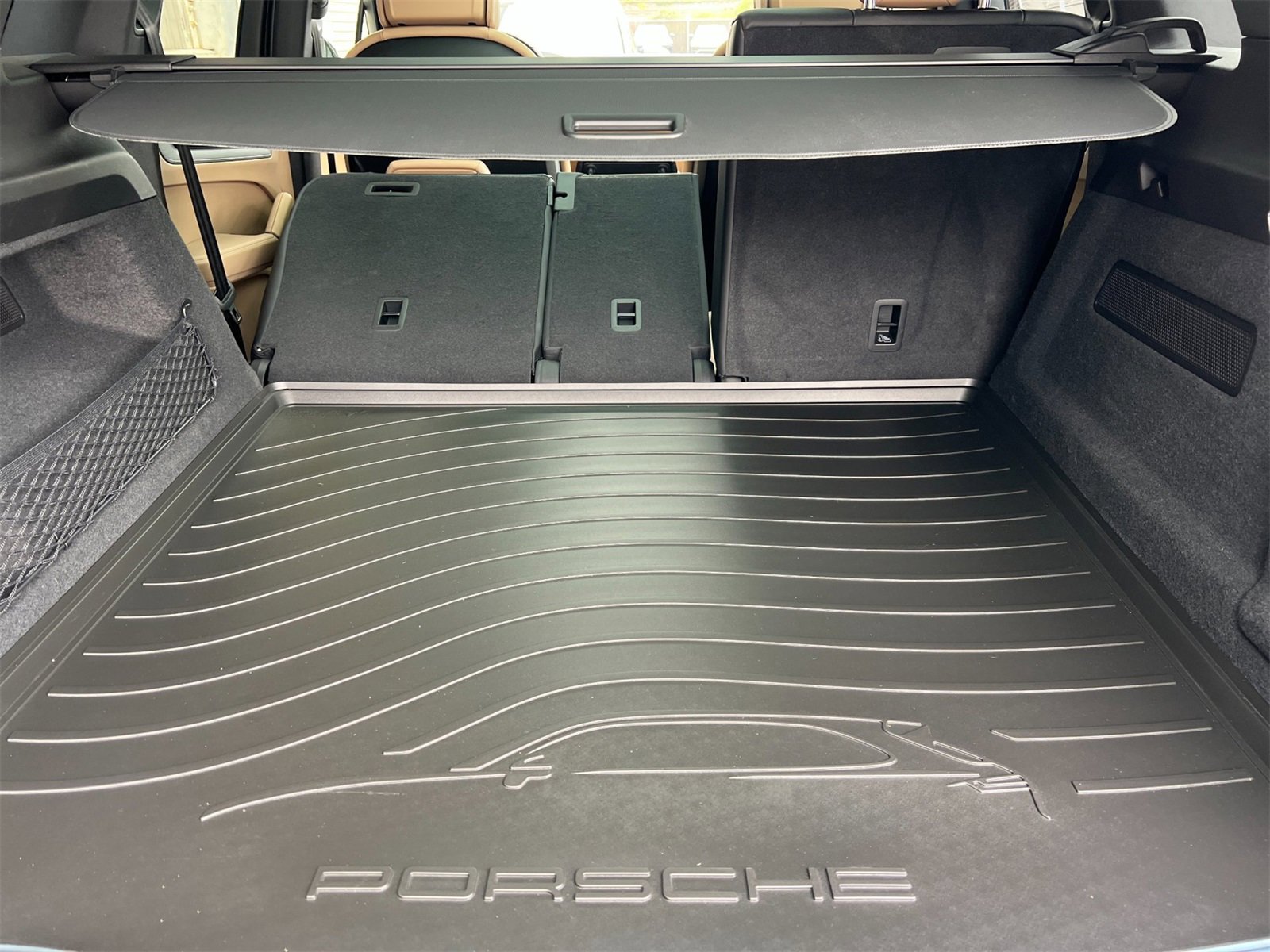 Certified 2025 Porsche Cayenne image 17