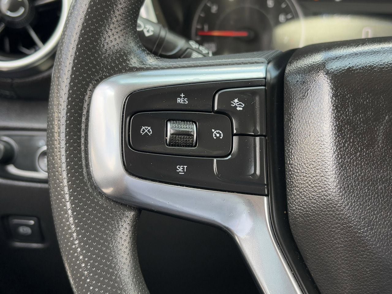 Used 2021 Chevrolet Blazer LT FWD image 15
