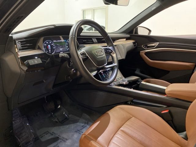 Used 2022 Audi e-tron Premium w/ Convenience Plus Package AWD/4WD image 68