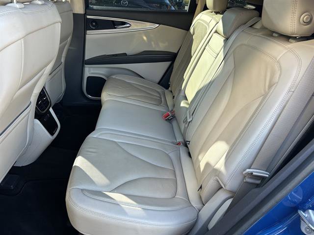 Used 2020 Lincoln Nautilus Reserve image 27