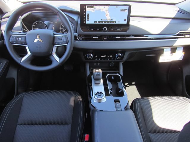 New 2026 Mitsubishi Outlander ES AWD/4WD image 15
