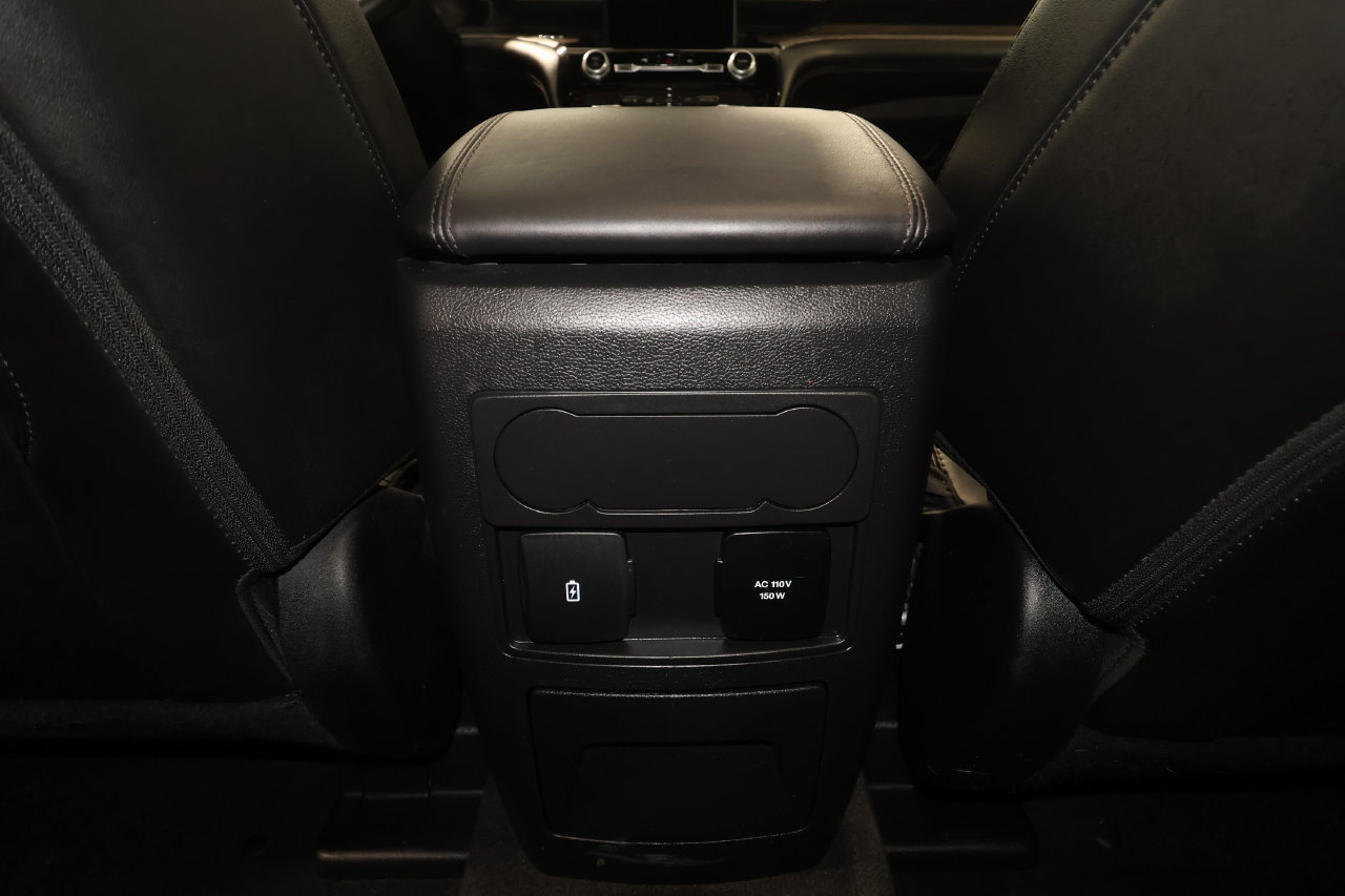 Used 2022 Ford Explorer Platinum w/ Equipment Group 601A AWD/4WD image 31
