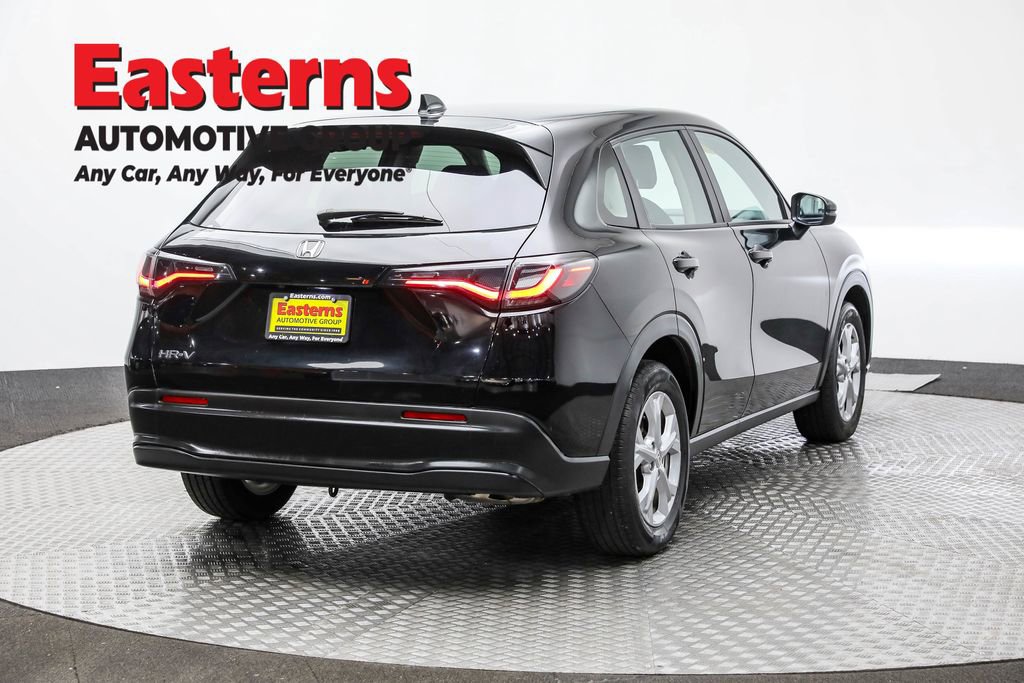 Used 2023 Honda HR-V LX image 5