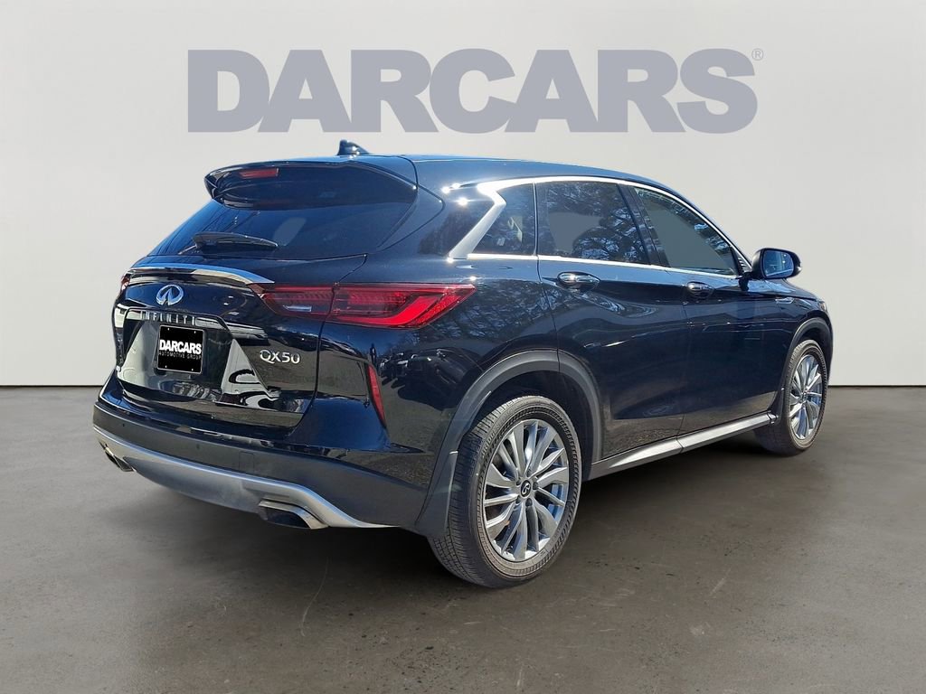 Certified 2025 INFINITI QX50 Pure image 6