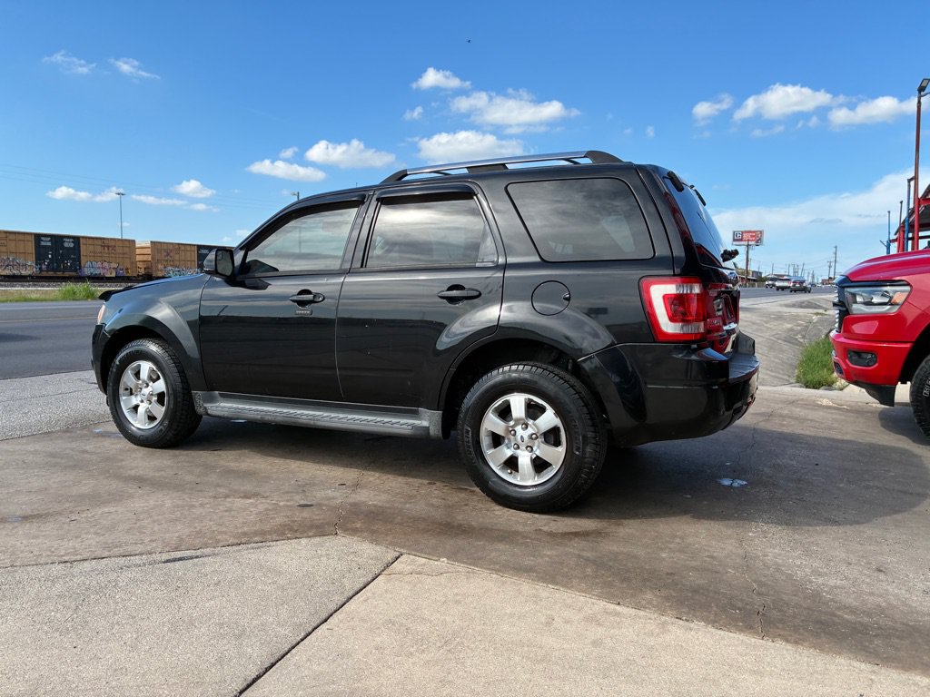 Used 2011 Ford Escape Limited w/ 302A Rapid Spec Order Code FWD image 6