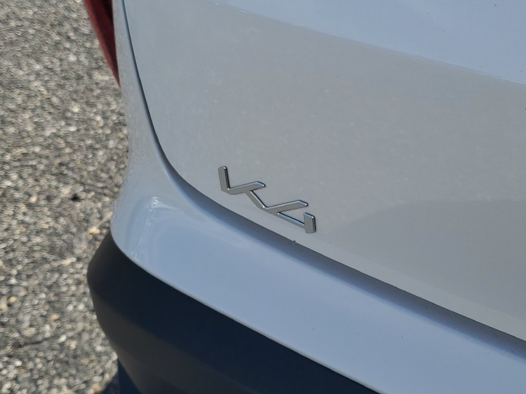 Used 2025 Kia K4 EX FWD image 28
