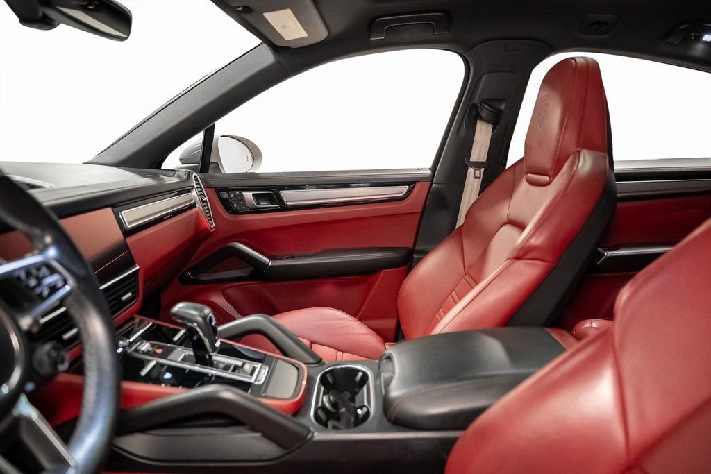 Used 2023 Porsche Cayenne Platinum Edition AWD/4WD image 56