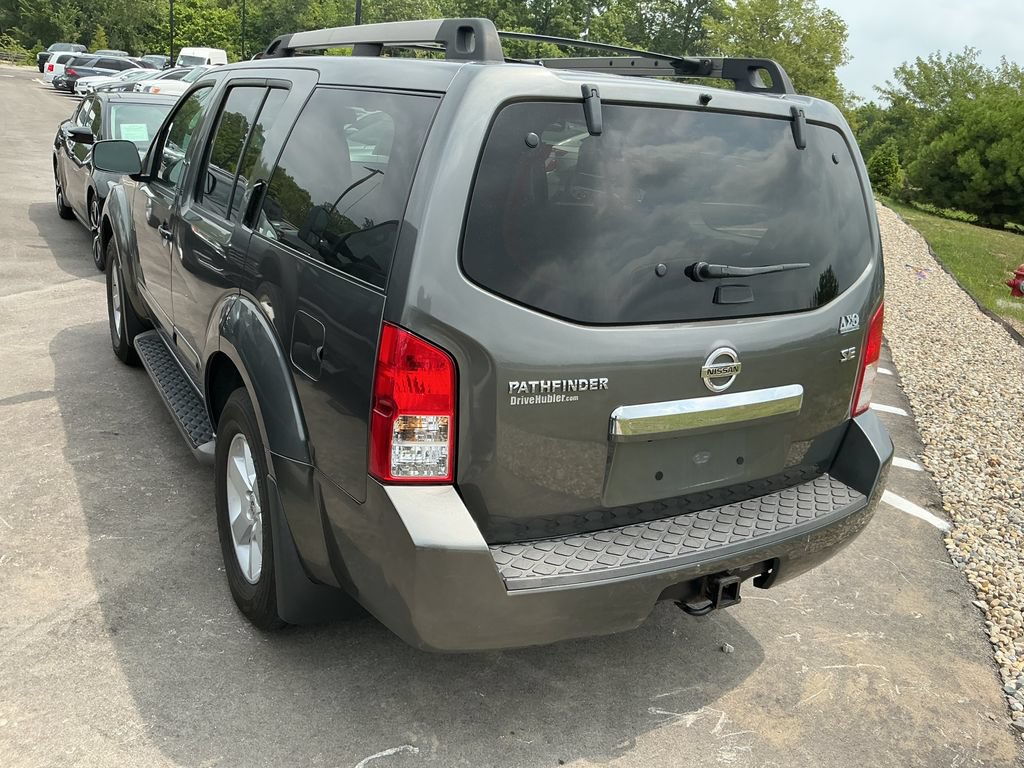 Used 2008 Nissan Pathfinder SE w/ Premium Pkg AWD/4WD image 4
