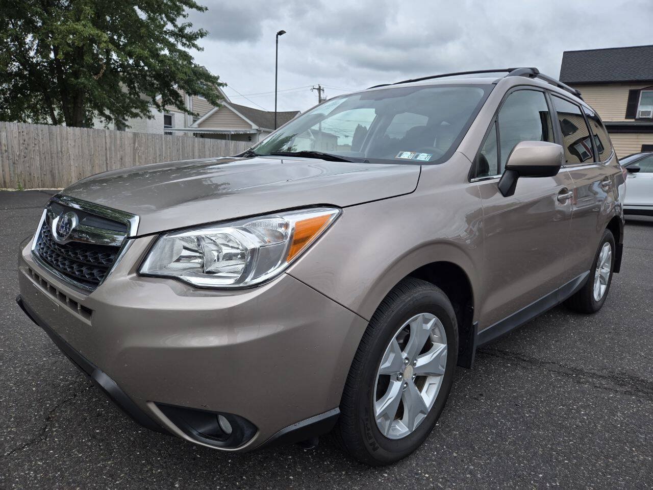 Used 2014 Subaru Forester 2.5i Limited AWD/4WD image 10