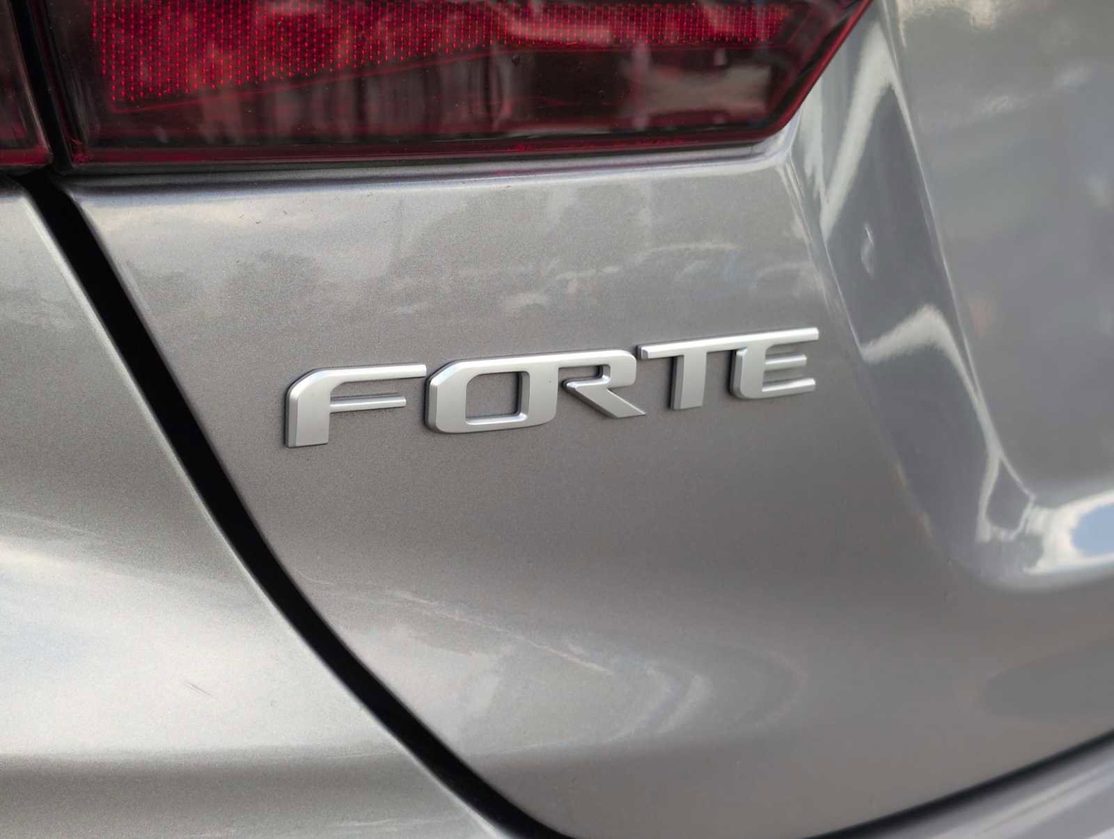Used 2023 Kia Forte LXS FWD image 13