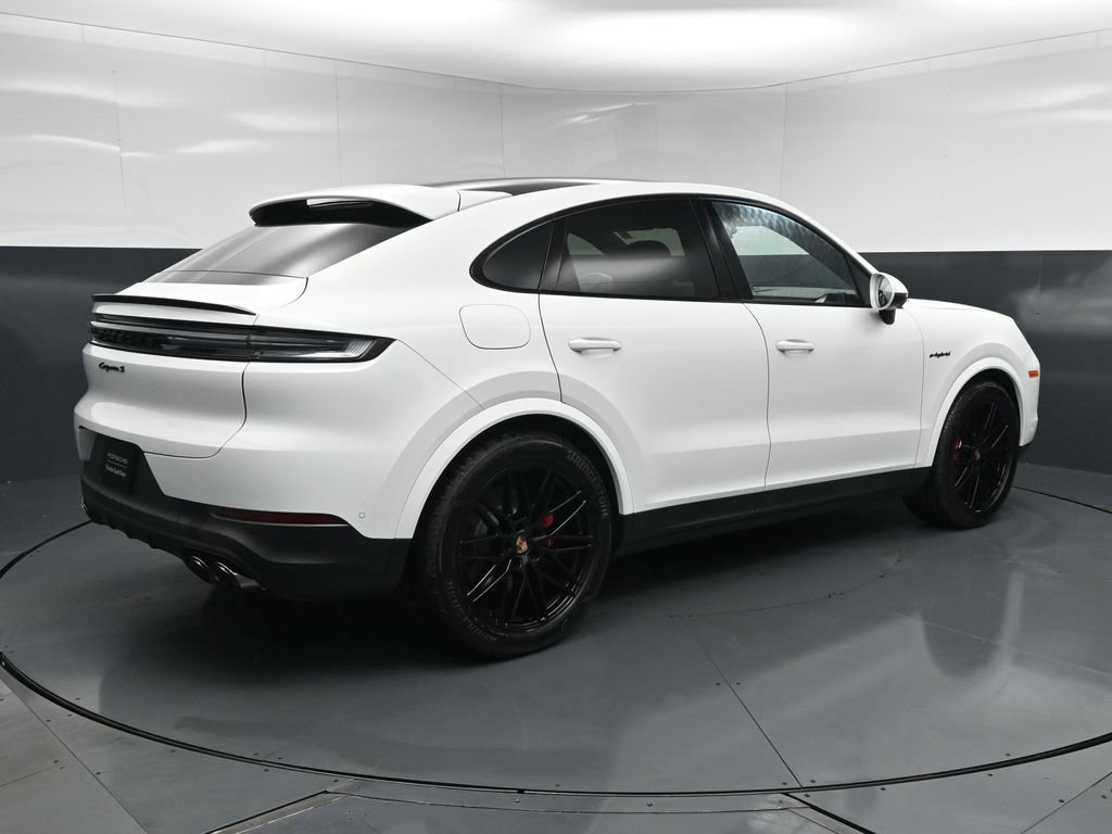 New 2026 Porsche Cayenne S AWD/4WD image 10