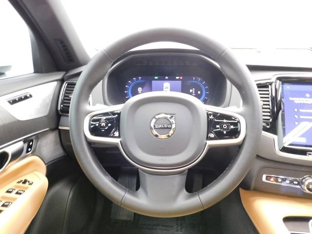 Used 2025 Volvo XC90 B6 Ultra w/ Protection Package Premier image 20