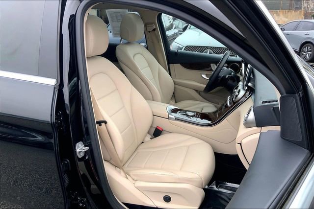 Used 2018 Mercedes-Benz GLC 300 4MATIC image 7