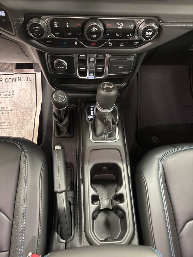 Used 2024 Jeep Wrangler High Altitude image 14
