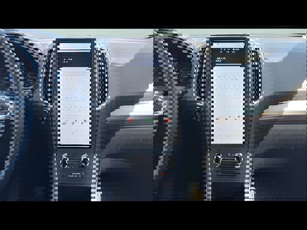 Used 2023 Ford Edge SEL w/ Convenience Package image 16