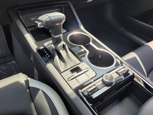 New 2026 Kia K5 GT-Line w/ GT-Line Premium Package FWD image 10