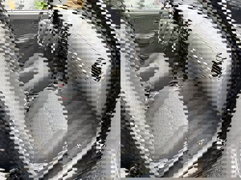 Used 2005 Kia Rio Sedan image 20