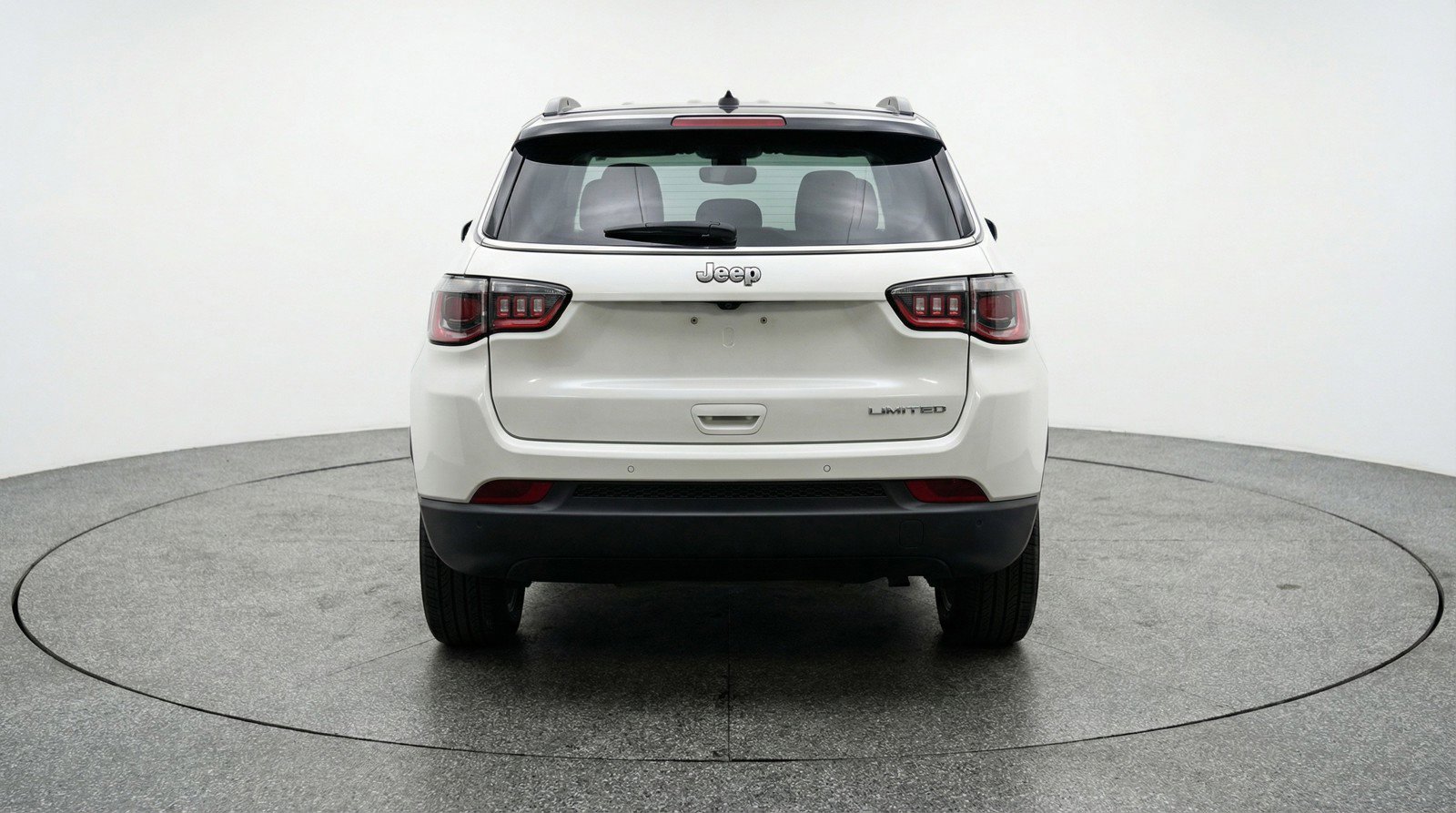 Used 2025 Jeep Compass Limited image 7