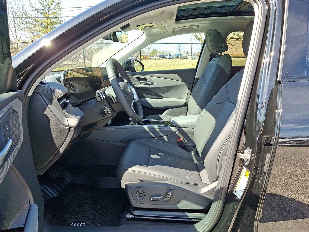 New 2026 Audi Q3 quattro 2.0T AWD/4WD image 6