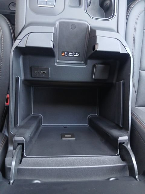 Used 2025 GMC Sierra 2500 AT4 w/ AT4 Premium Plus Package AWD/4WD image 47