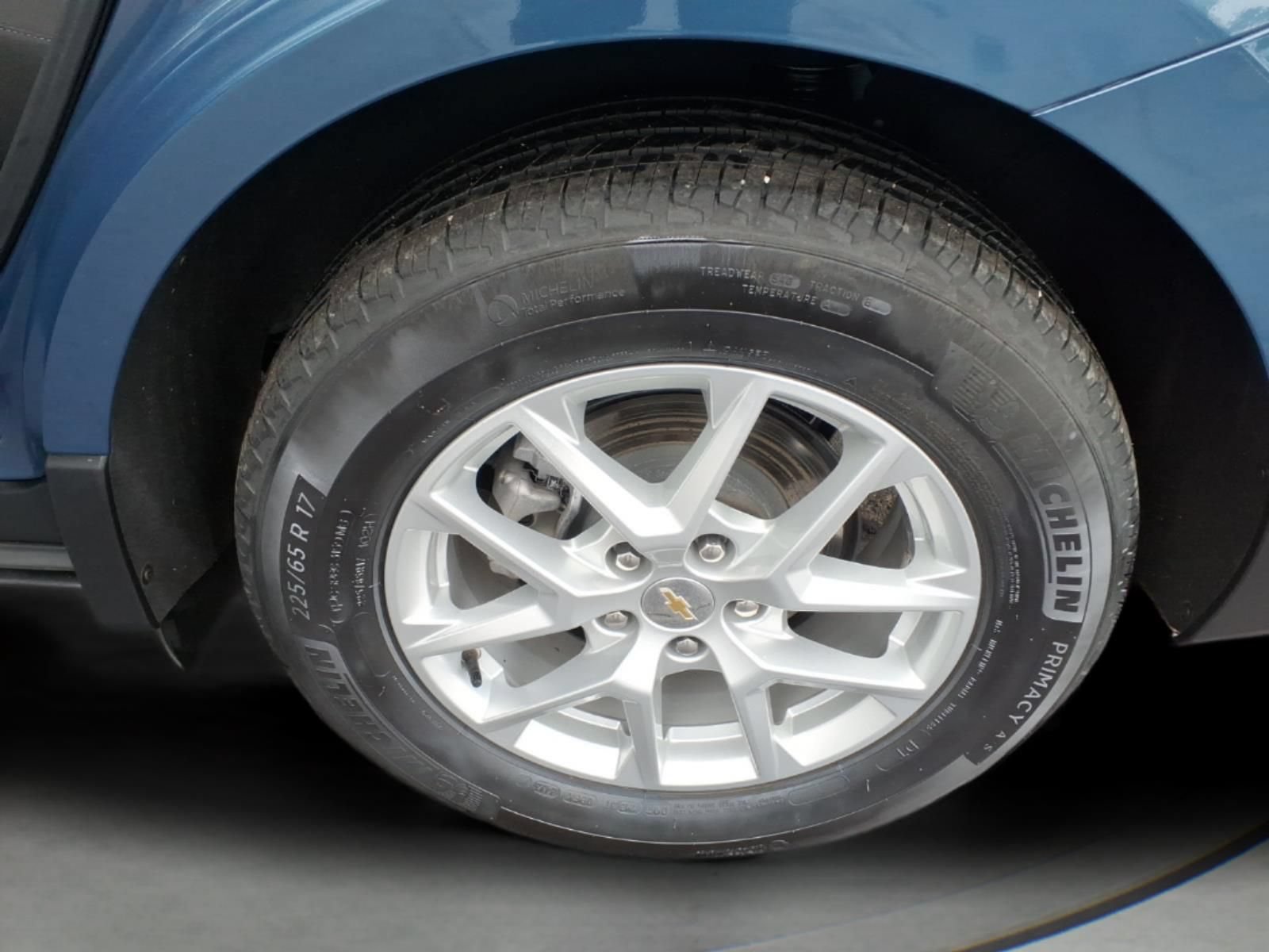 Certified 2024 Chevrolet Equinox LT FWD image 14