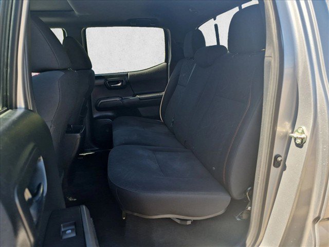 Used 2017 Toyota Tacoma TRD Sport RWD image 19