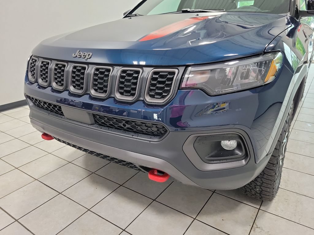 New 2026 Jeep Compass Trailhawk AWD/4WD image 16