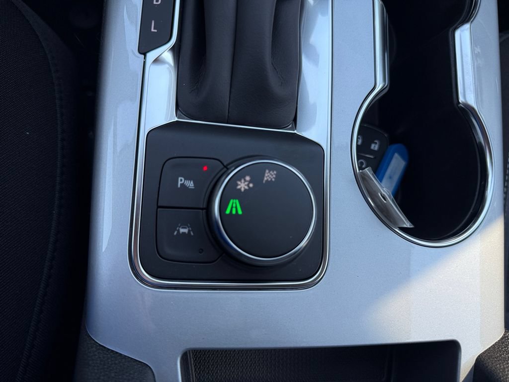 New 2026 Chevrolet Blazer LT w/ Convenience Package FWD image 19