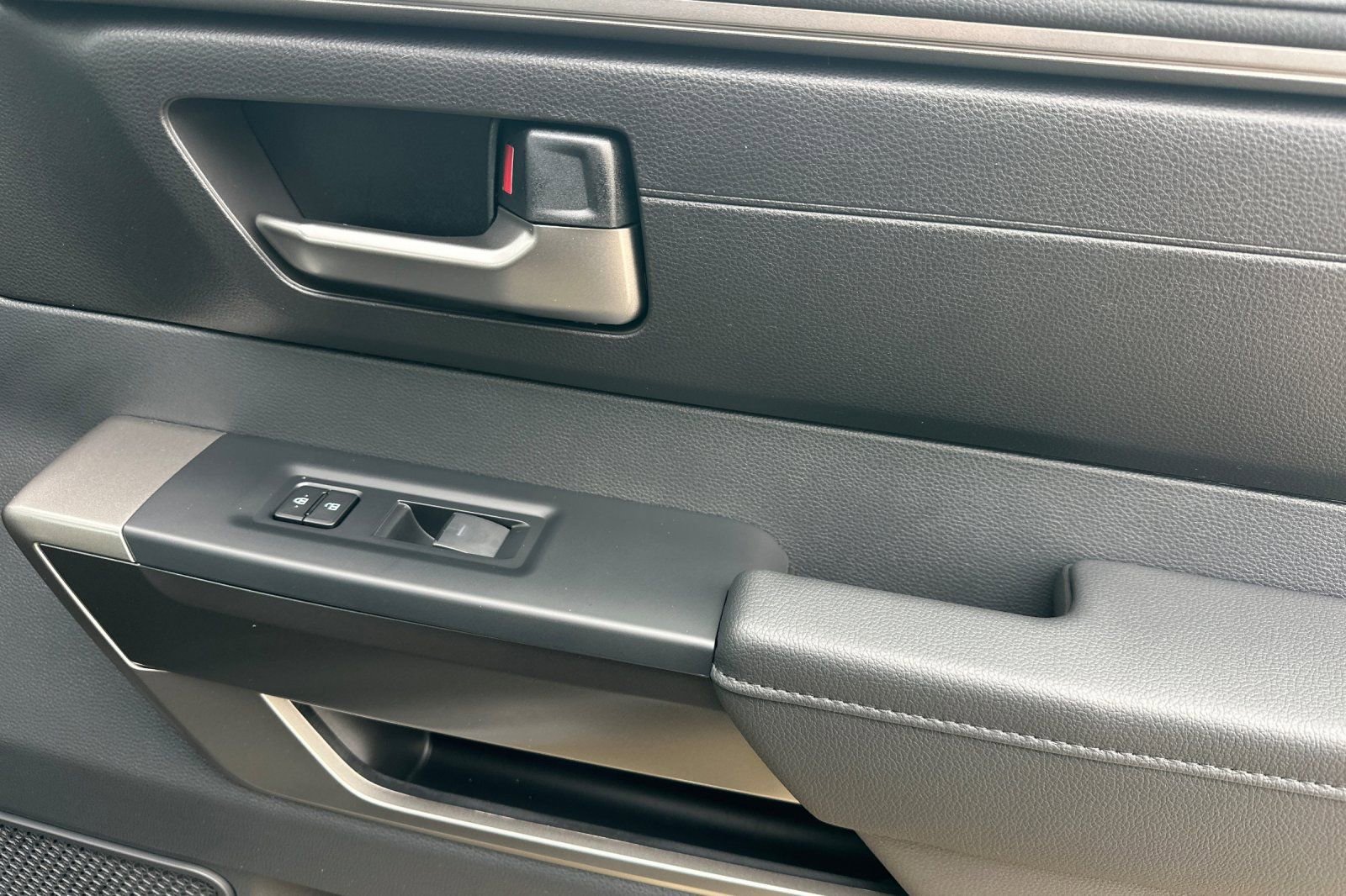 New 2026 Toyota Tundra SR5 AWD/4WD image 19