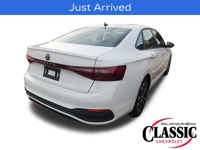 Used 2025 Volkswagen Jetta Sport FWD image 8