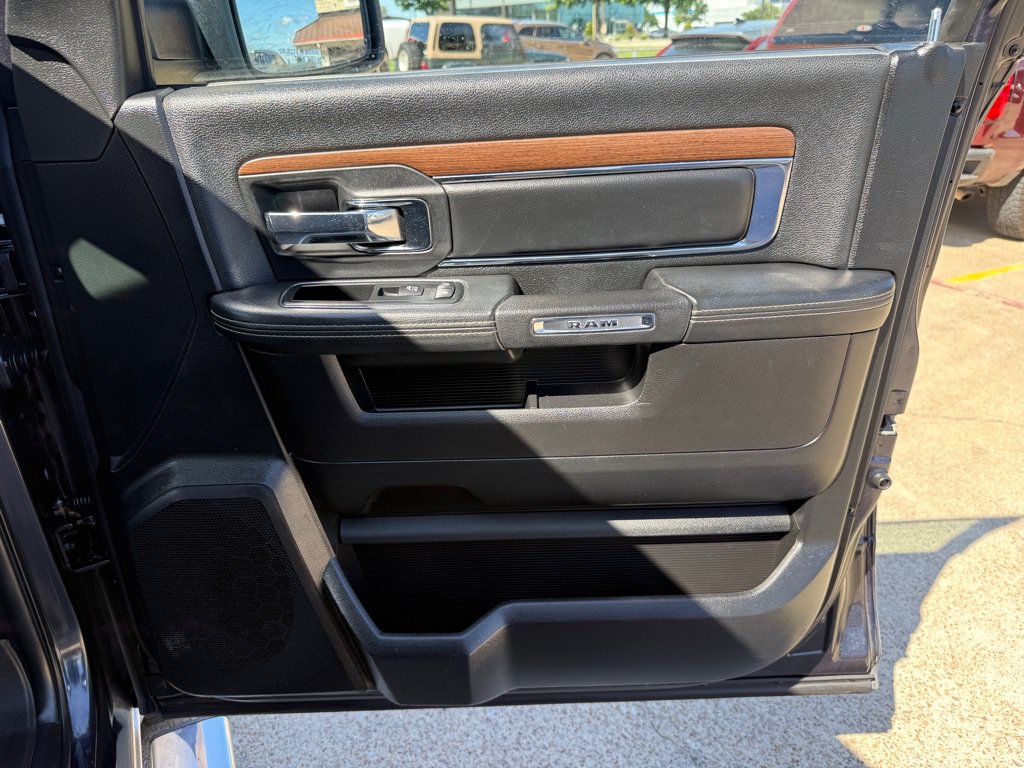 Used 2014 RAM 1500 Laramie w/ Convenience Group AWD/4WD image 26
