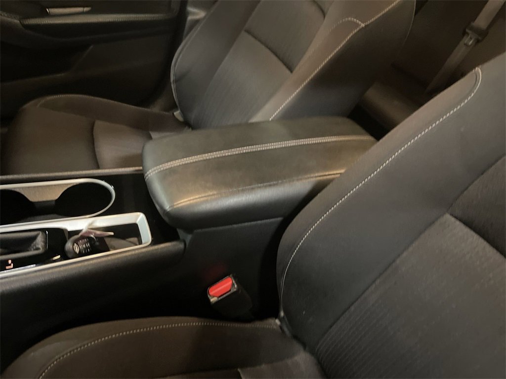 Used 2024 Nissan Altima 2.5 SV image 26