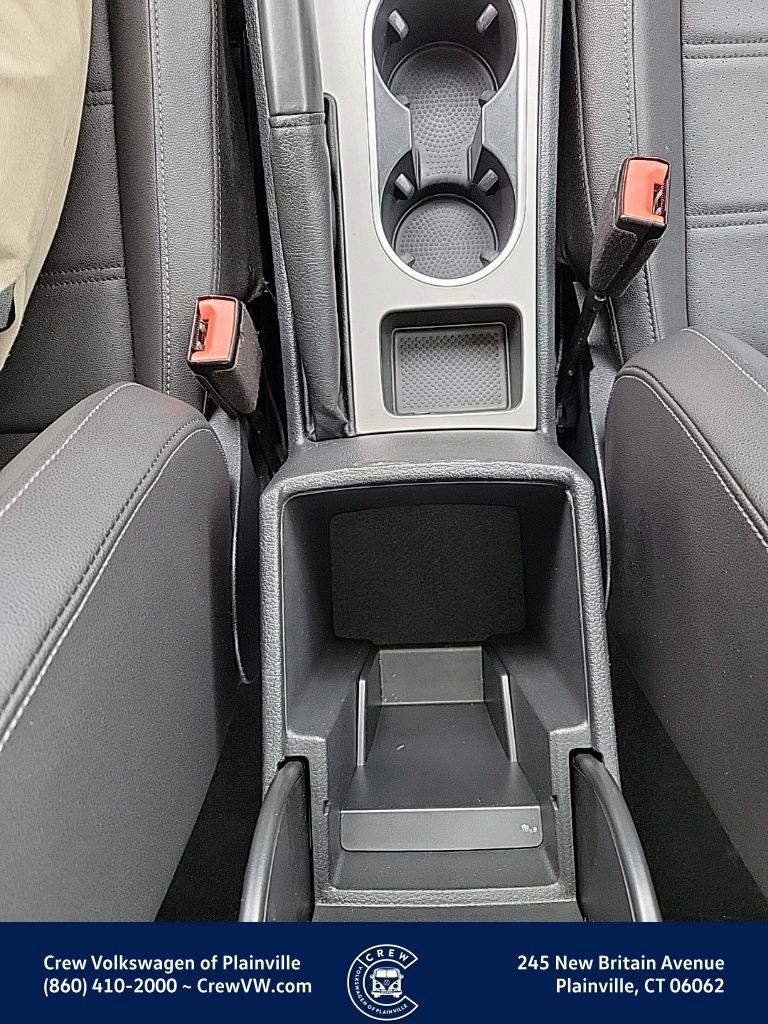 Certified 2022 Volkswagen Passat 2.0T SE FWD image 10