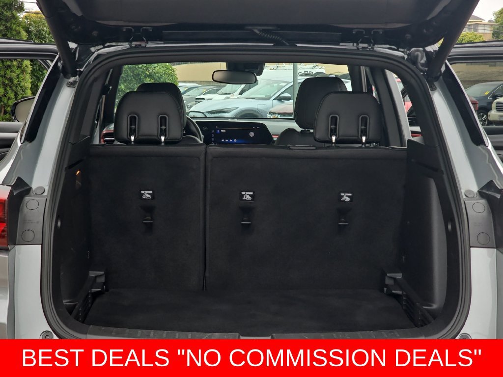Used 2024 Chevrolet TrailBlazer RS w/ Convenience Package AWD/4WD image 12