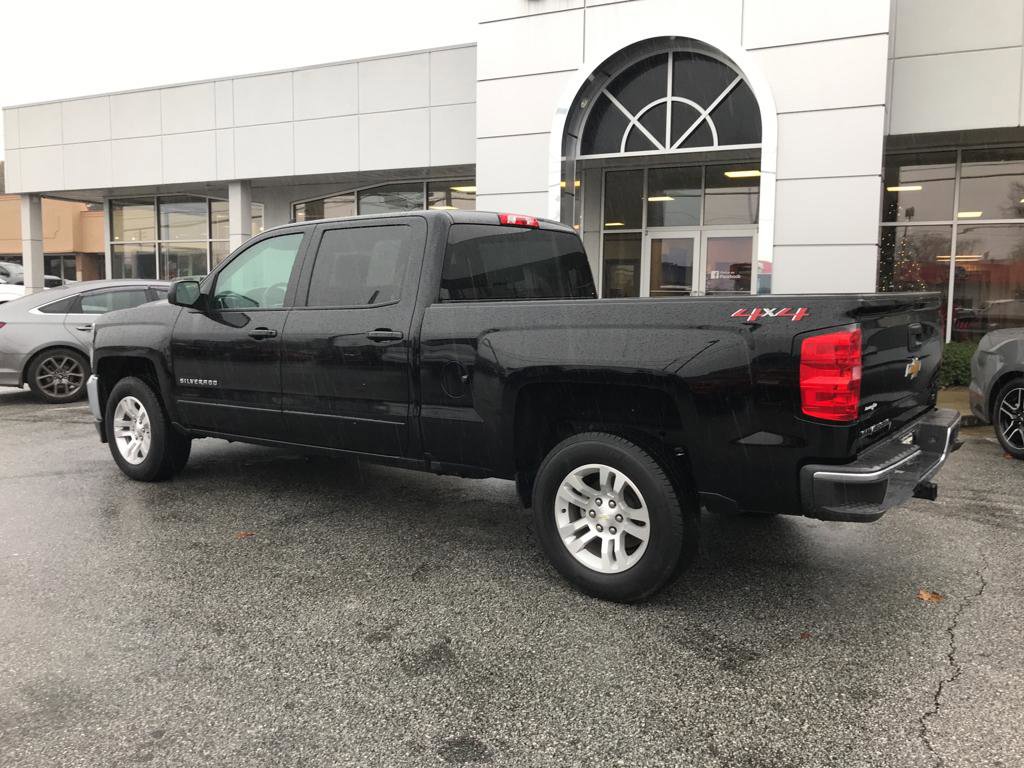 Used 2018 Chevrolet Silverado 1500 LT w/ All Star Edition AWD/4WD image 9
