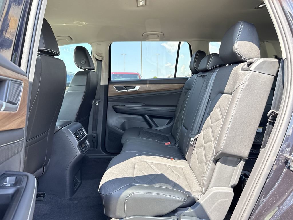 New 2026 Volkswagen Atlas SE image 14