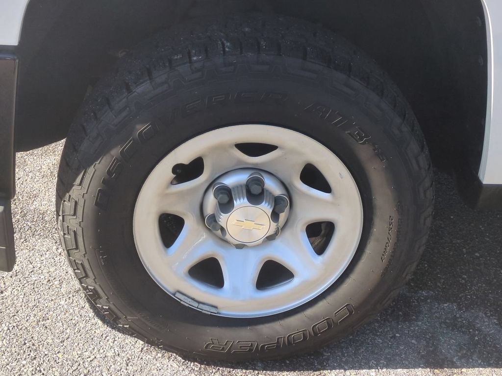 Used 2019 Chevrolet Silverado 1500 W/T AWD/4WD image 10