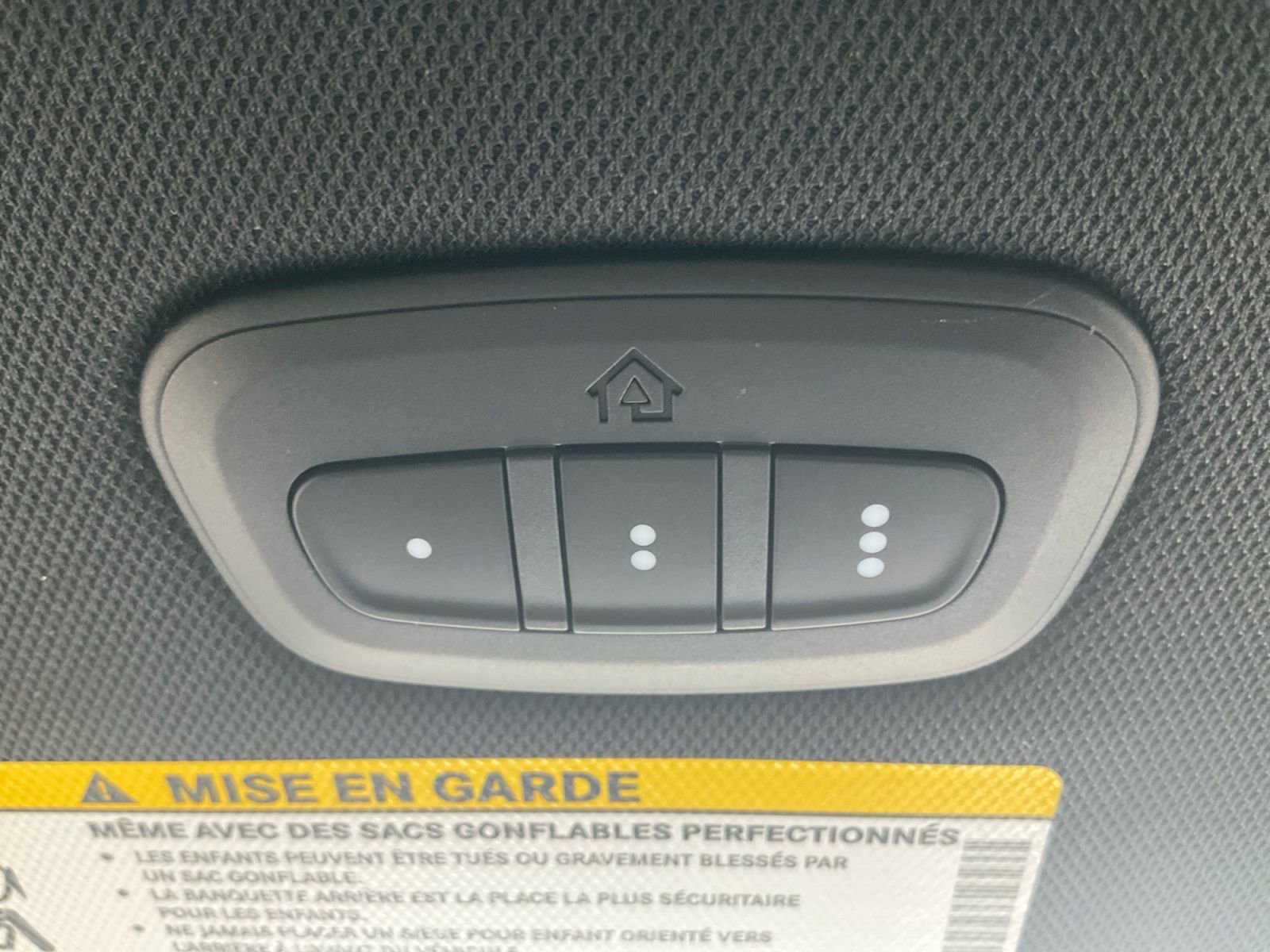 New 2026 Chrysler Pacifica Limited w/ S Appearance Package image 38