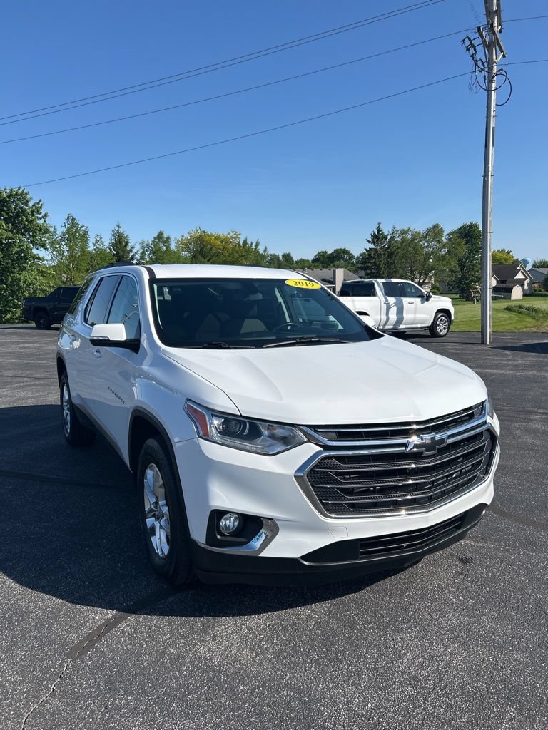 Used 2019 Chevrolet Traverse LT AWD/4WD image 1