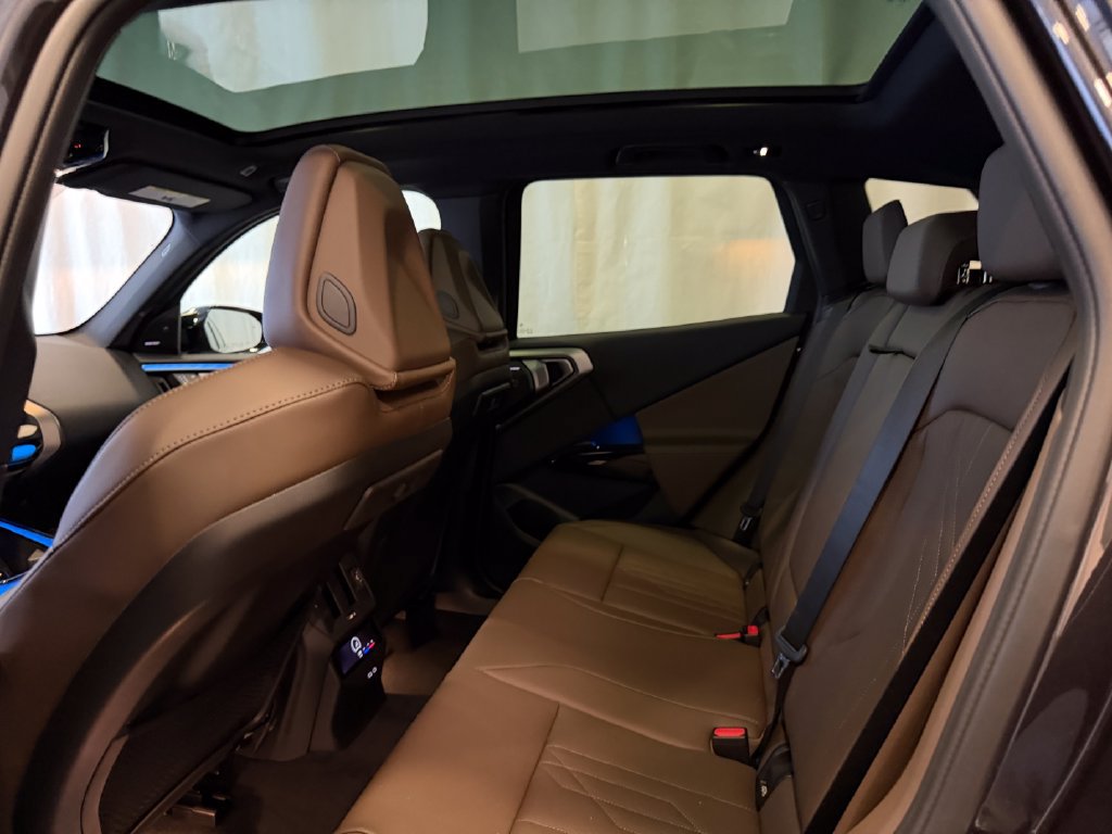 Used 2026 BMW X3 M50 AWD/4WD image 25