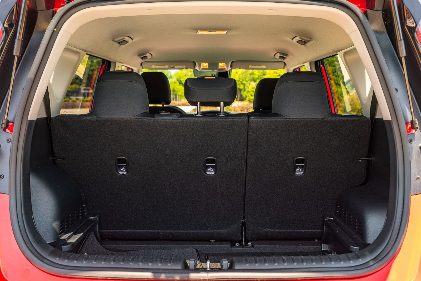 Used 2025 Kia Soul LX w/ LX Technology Package FWD image 15
