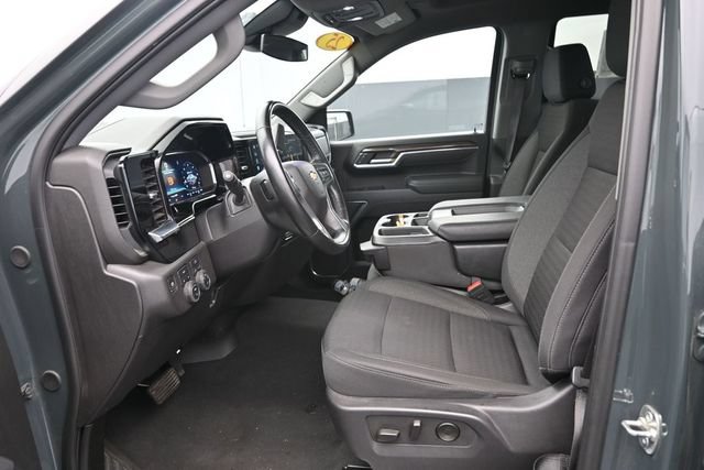 Used 2025 Chevrolet Silverado 1500 LT AWD/4WD image 15