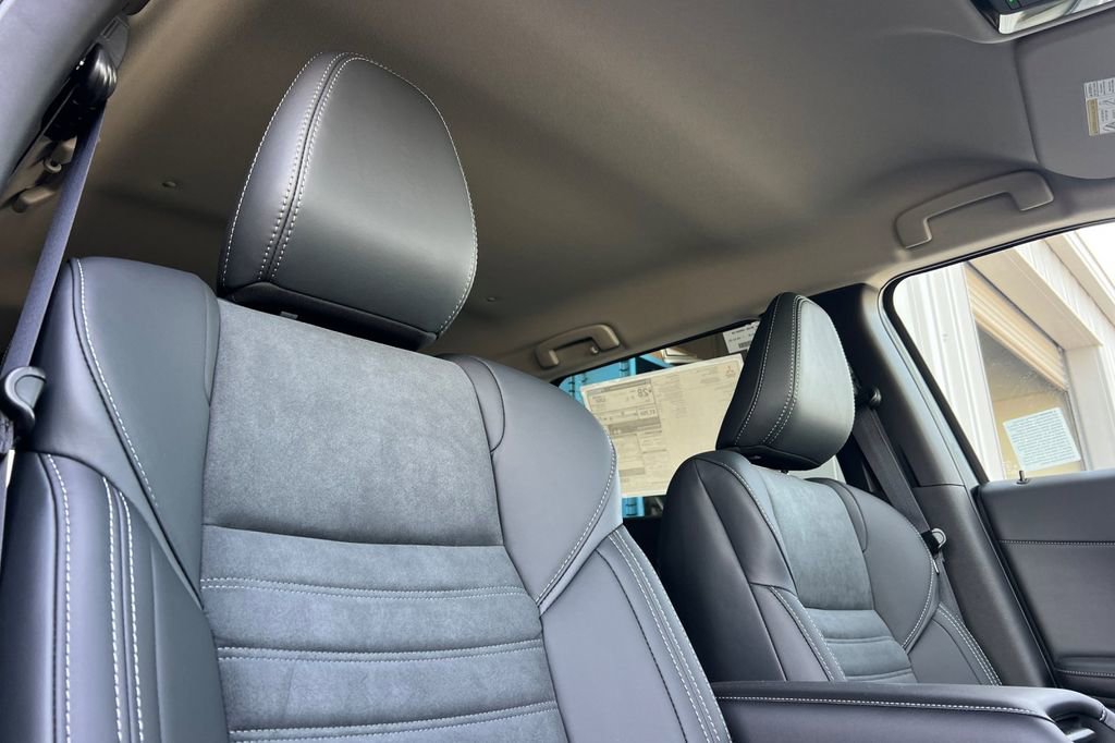 New 2026 Mitsubishi Outlander SE FWD image 18